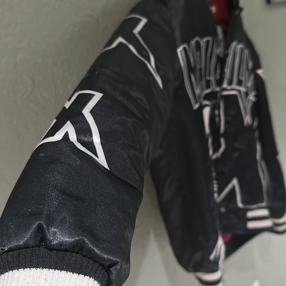 HEADGEAR CLASSICS - MALCOLM X POWER SATIN LONG SLEEVE BLACK AND WHITE JACKET - Picture 3 of 11